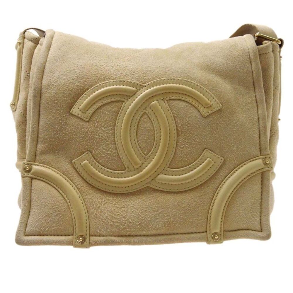 Chanel Cc Messenger Suede Beige Suede Handbag